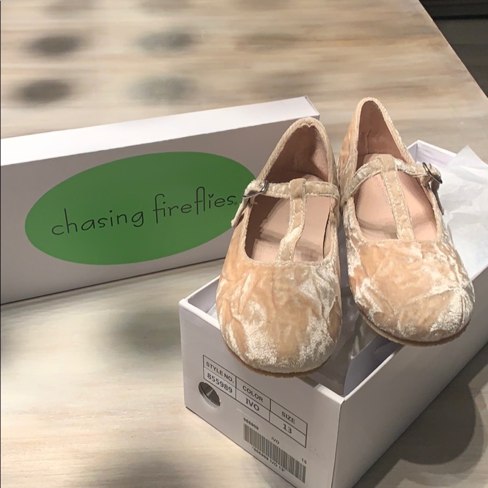 Girls Ivory Crushed Velvet dress shoes.